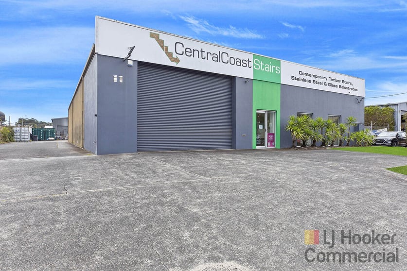 Click to view all images Unit 1 & 2/11 Bonnal Road Erina NSW 2250 - Image 2