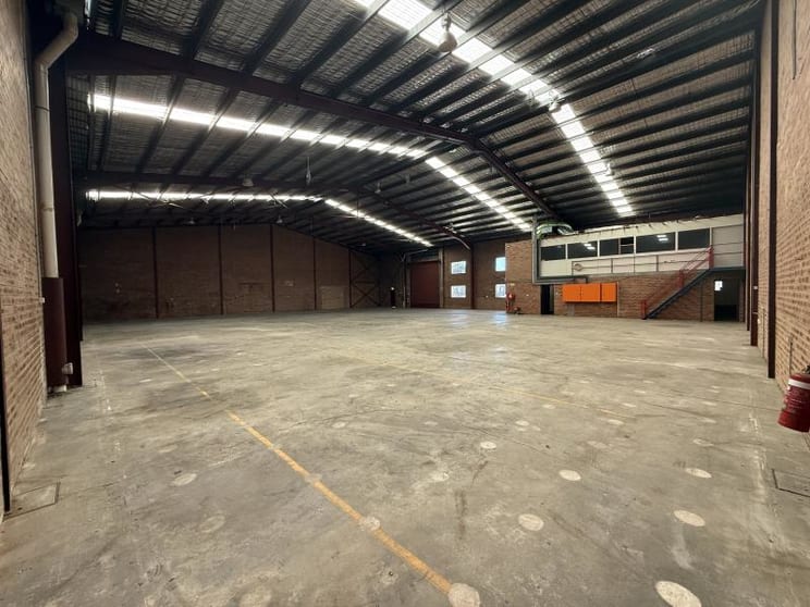 Click to view all images Unit 2/4-16 Alfred Road Chipping Norton NSW 2170 - Image 2