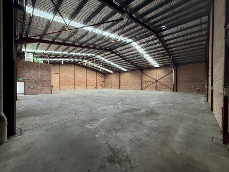 Click to view all images Unit 2/4-16 Alfred Road Chipping Norton NSW 2170 - Image 3