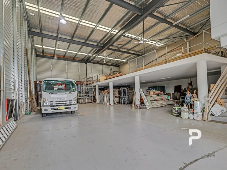 Click to view all images 37 Broadhurst Road Ingleburn NSW 2565 - Image 2