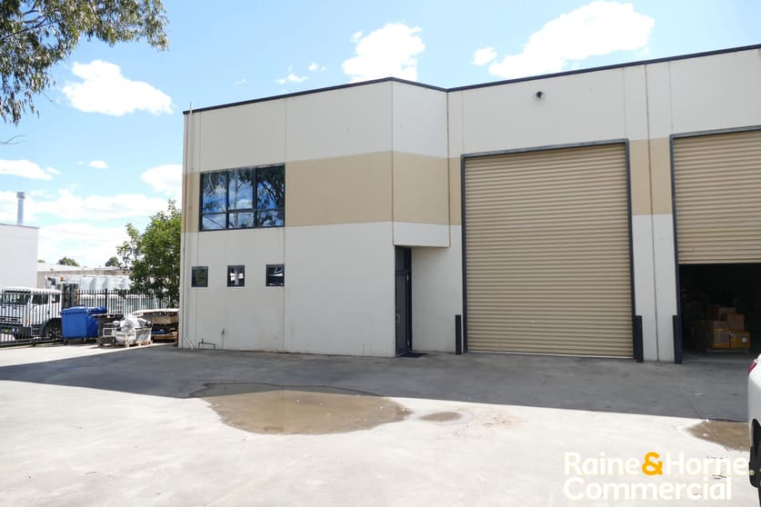 Click to view all images Ingleburn NSW 2565 - Image 1
