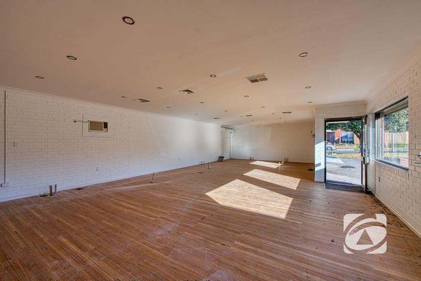 Click to view all images 34 Columbia Road Narre Warren VIC 3805 - Image 2