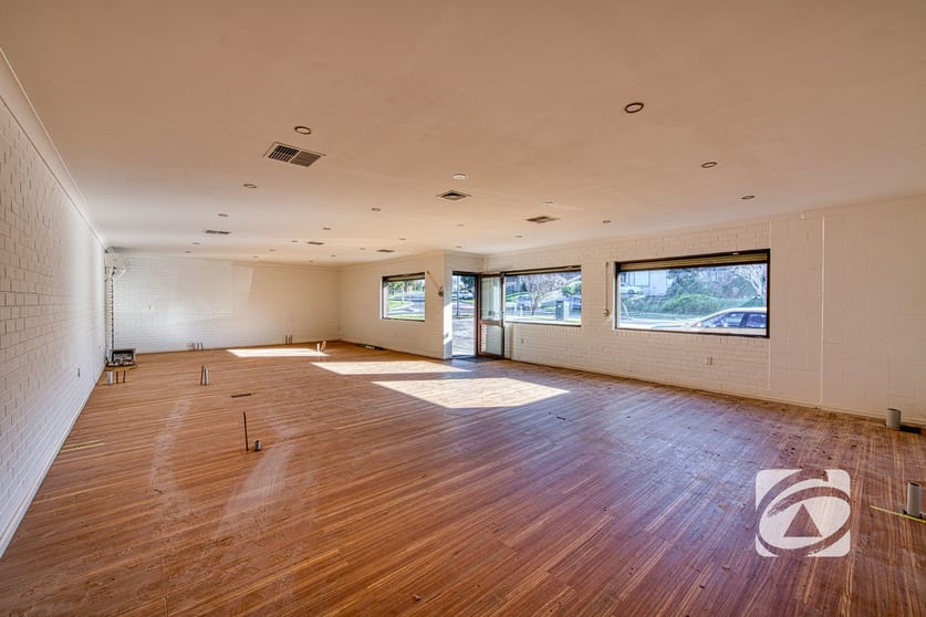 Click to view all images 34 Columbia Road Narre Warren VIC 3805 - Image 3