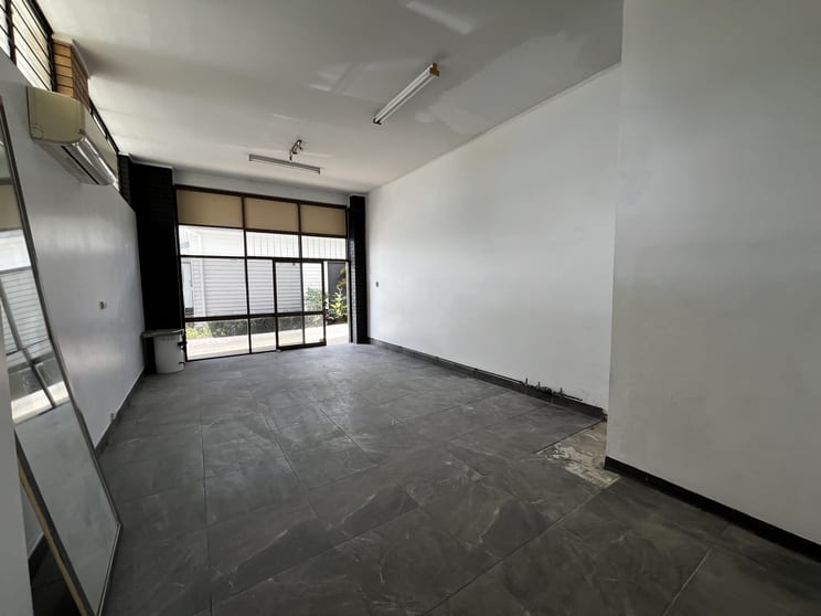 Click to view all images Tenancy 3/4 Stevens Street Yandina QLD 4561 - Image 1