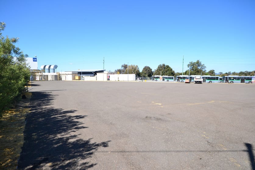Click to view all images 125 Radium Street Welshpool WA 6106 - Image 3
