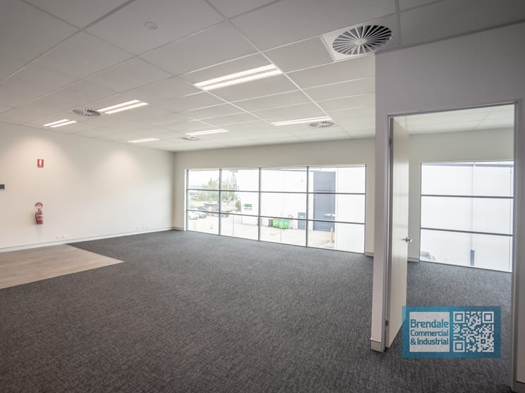 Click to view all images Suite 7/253 Leitchs Rd Brendale QLD 4500 - Image 1