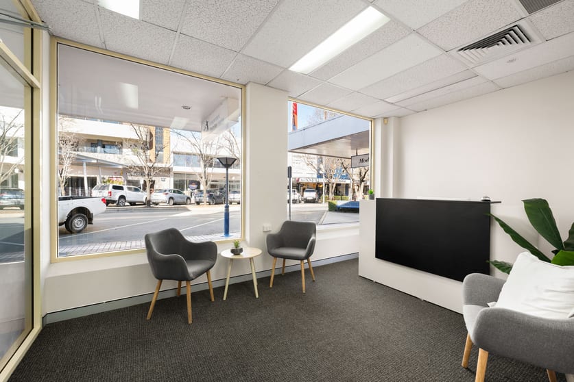 Suite 2/592 Dean Street Albury NSW 2640 - Image 2