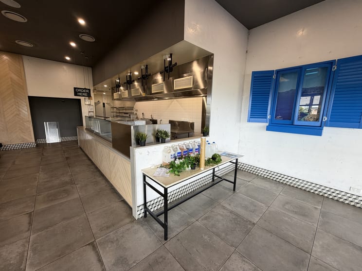 Click to view all images 5/67-69 Redland Bay Road Capalaba QLD 4157 - Image 1