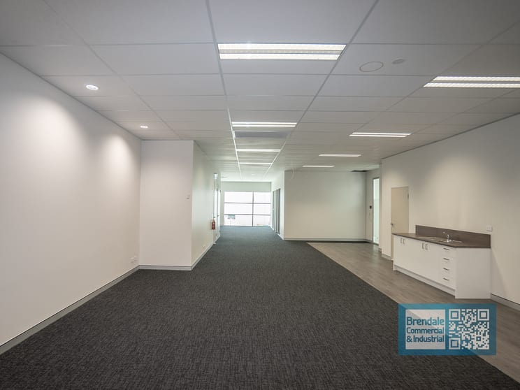 Click to view all images Suite 5/253 Leitchs Rd Brendale QLD 4500 - Image 1