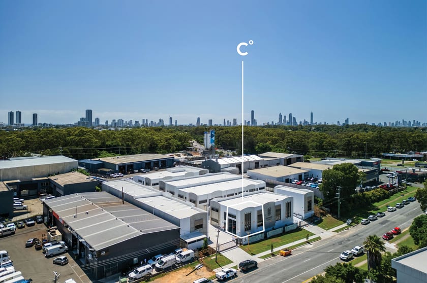 Click to view all images 4/5 Bailey Crescent Southport QLD 4215 - Image 1