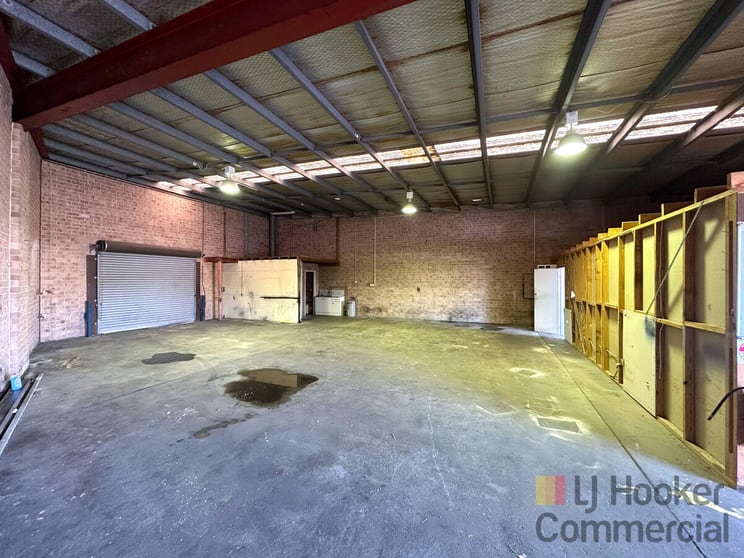 Click to view all images 4/3 Luke Close West Gosford NSW 2250 - Image 3