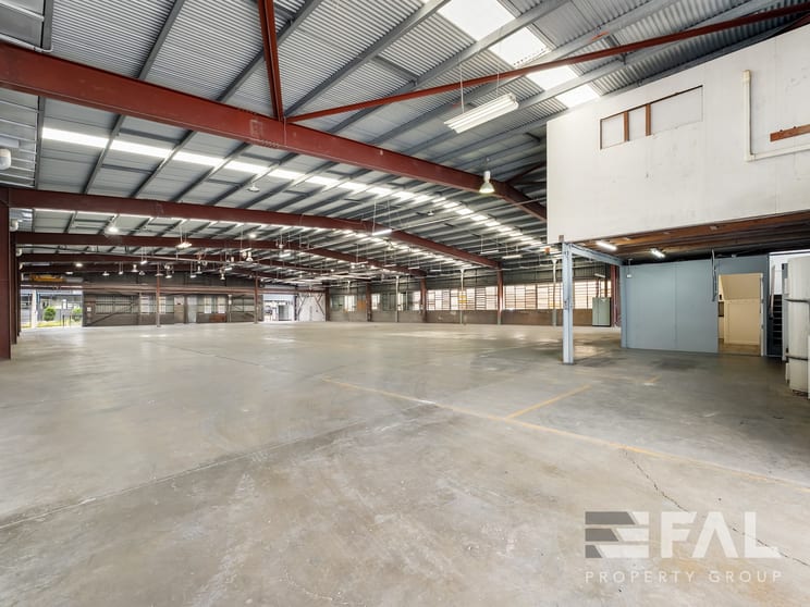 Click to view all images 230 Robinson Road East Geebung QLD 4034 - Image 4
