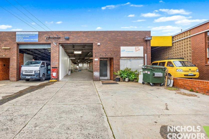 Click to view all images 4B Viking Court Cheltenham VIC 3192 - Image 1