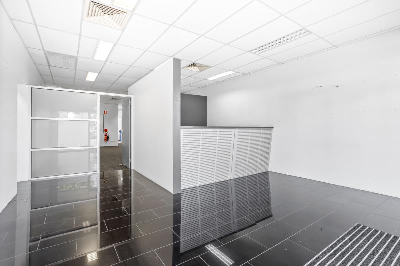 50-52 William Street Rockhampton City QLD 4700 - Image 2