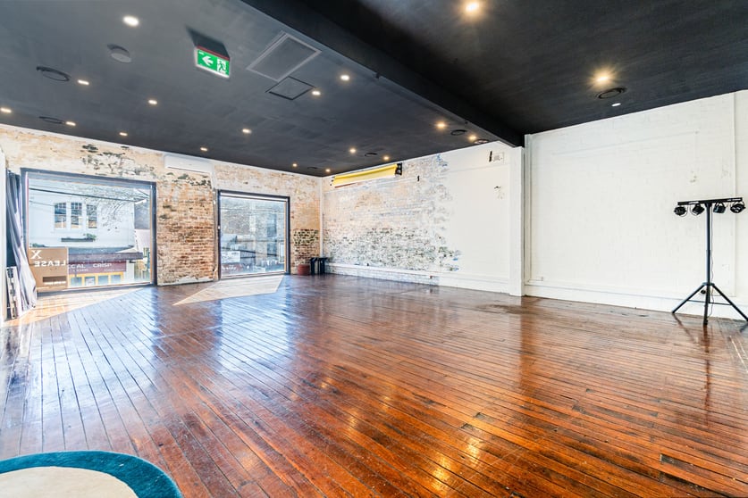 Click to view all images 21a Falcon Street Crows Nest NSW 2065 - Image 2