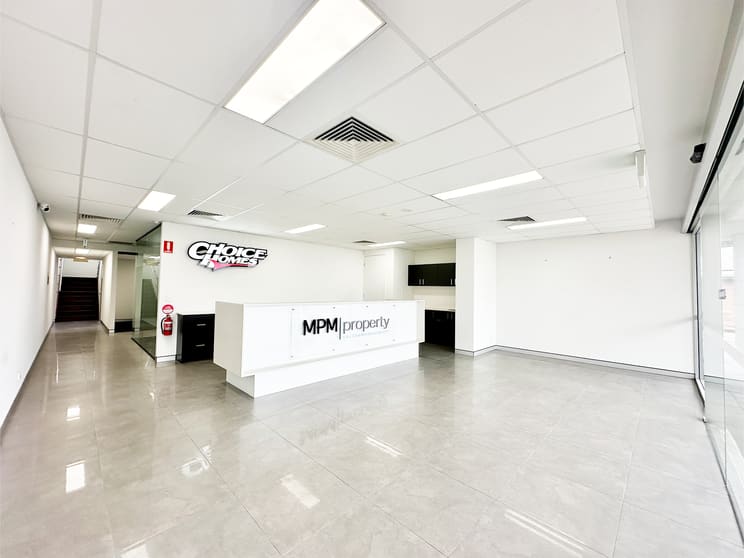 Click to view all images 3368 Pacific Highway Springwood QLD 4127 - Image 2