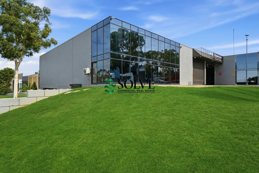Click to view all images 1/1 Bearing Road Seven Hills NSW 2147 - Image 1