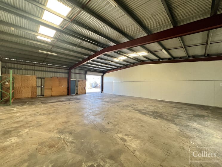 Click to view all images C/20 Montgomery Street West End QLD 4810 - Image 3