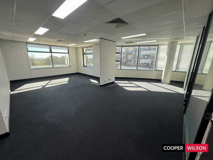 Click to view all images Suite 3 Level 1/33-35 Belmont Street Sutherland NSW 2232 - Image 1
