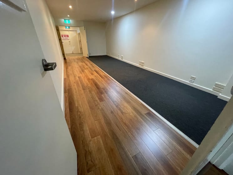 Click to view all images 48 MADDEN AVENUE Mildura VIC 3500 - Image 3