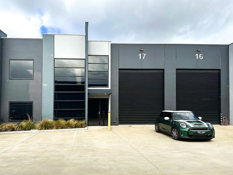 Click to view all images 17/5 Speedwell Street Somerville VIC 3912 - Image 2