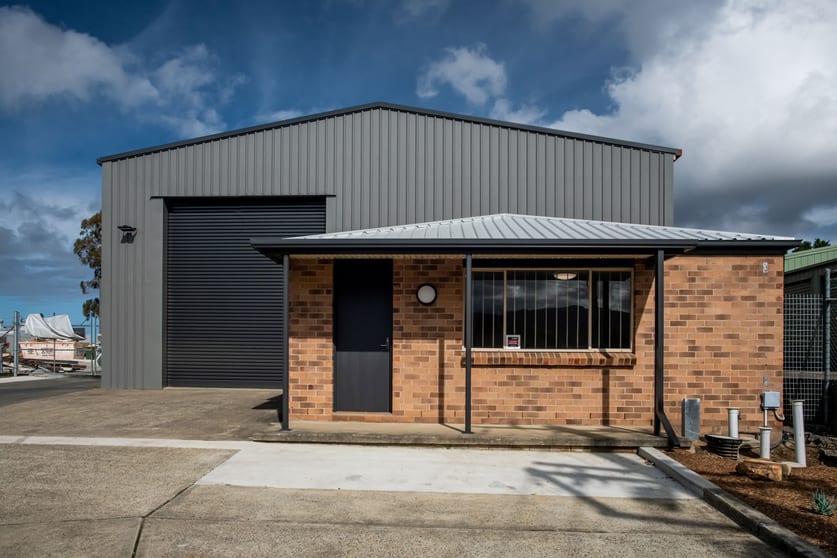 Click to view all images 2/4 Gesham Way Bomaderry NSW 2541 - Image 1