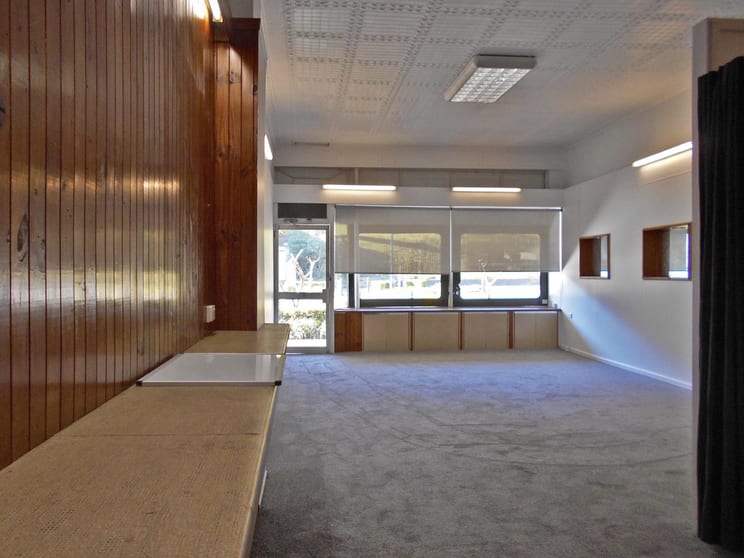 Click to view all images 128 Sheridan Street Gundagai NSW 2722 - Image 2