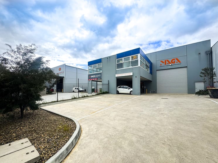 Click to view all images 6 Furlong Street Cranbourne West VIC 3977 - Image 1