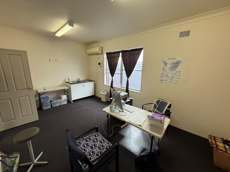 Click to view all images Suite 7 Level 1/754-760 Old Princes Highway Sutherland NSW 2232 - Image 2