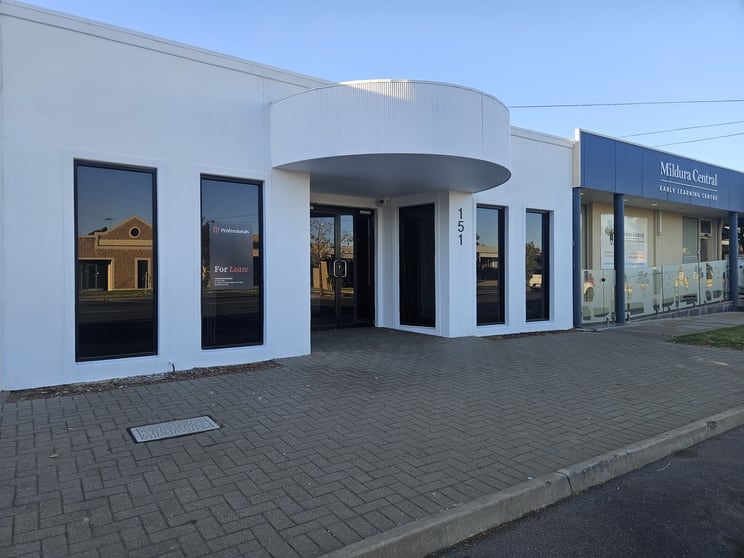 Click to view all images 151 Lime Avenue Mildura VIC 3500 - Image 1