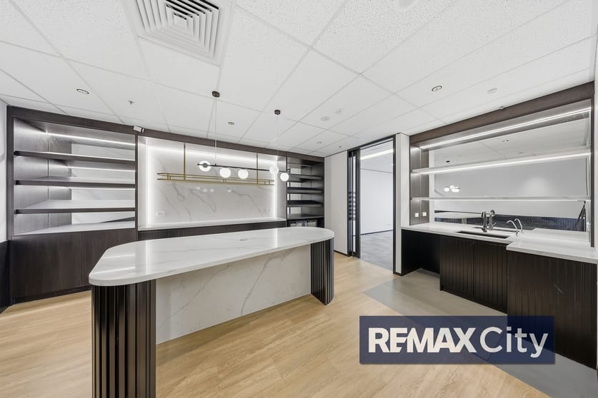 Click to view all images 250 McCullough Street Sunnybank QLD 4109 - Image 3