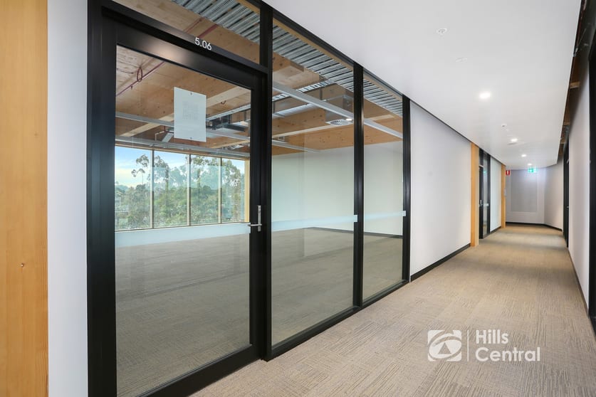 Click to view all images 5.06/8 Elizabeth Macarthur Drive Bella Vista NSW 2153 - Image 2