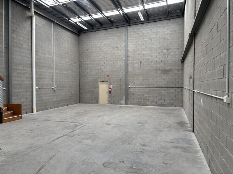 Click to view all images 1/13 Jarrah Drive Braeside VIC 3195 - Image 3