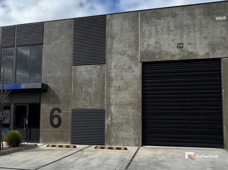 Click to view all images 6/2 Thomsons Road Keilor Park VIC 3042 - Image 1