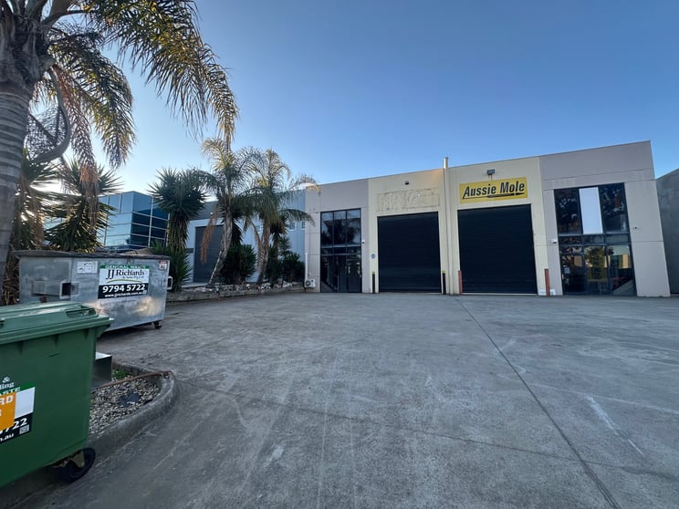 Click to view all images 2/18 Salvator Drive Campbellfield VIC 3061 - Image 1