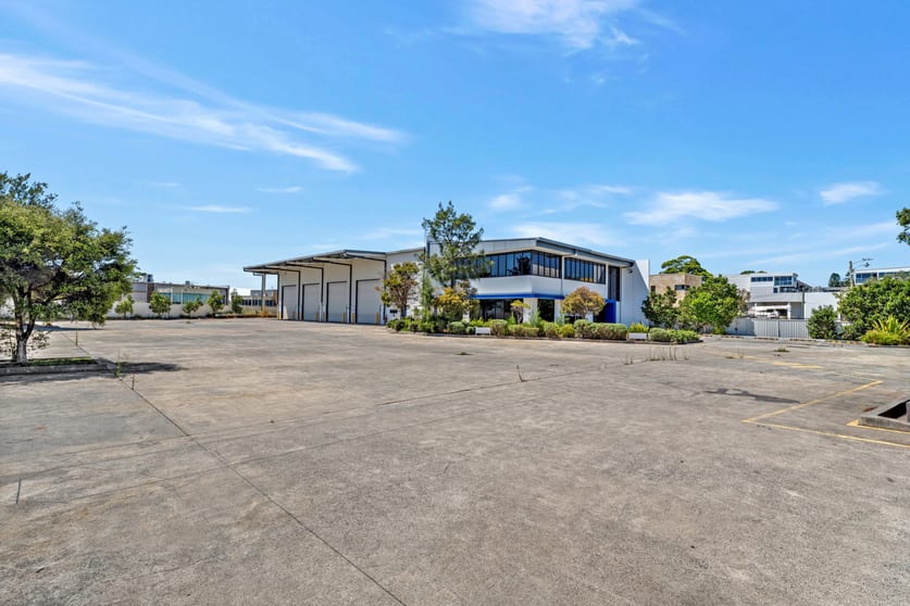 Click to view all images 21-23 Wurrook Circuit Caringbah NSW 2229 - Image 1