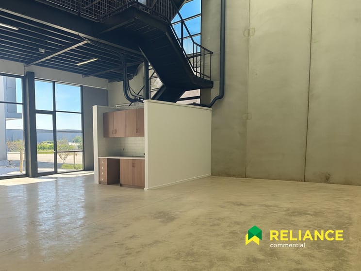 18/176 Maddox Road Williamstown North VIC 3016 - Image 2