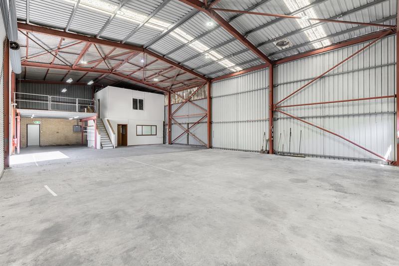 Click to view all images 28 Mitchell Road Cardiff NSW 2285 - Image 3