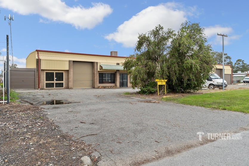 1/10 Hendon Way Kelmscott WA 6111 - Image 1