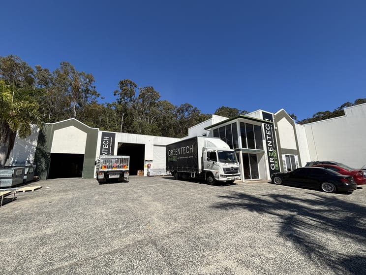 19 Leda Drive Burleigh Heads QLD 4220 - Image 1