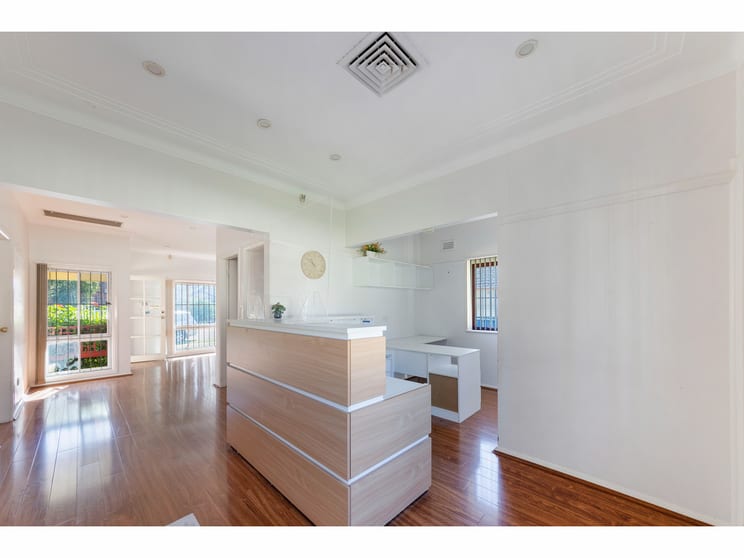 15 Wrentmore Street Fairfield NSW 2165 - Image 2