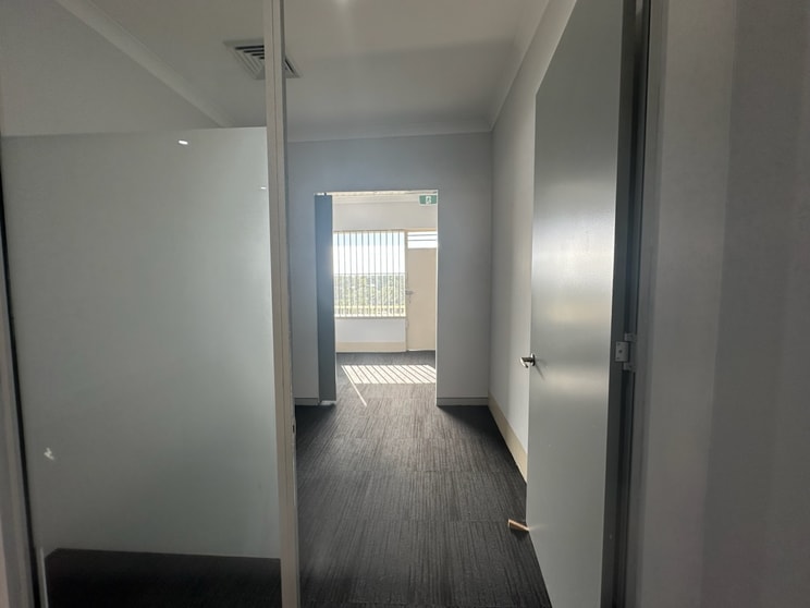 Click to view all images 111 - 115 Macquarie Road Springwood NSW 2777 - Image 3
