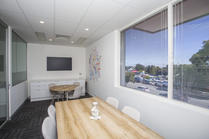 2E Gemstone Boulevard Carine WA 6020 - Image 2