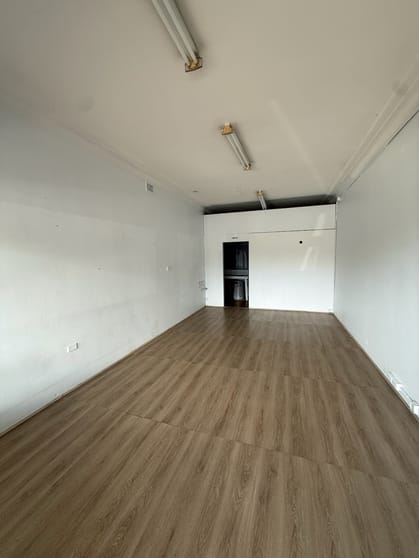 Click to view all images 2/130 Gladstone Avenue Coniston NSW 2500 - Image 2