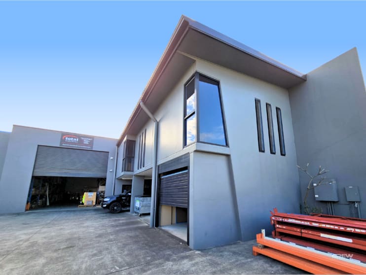 3/27 Sinclair Street Arundel QLD 4214 - Image 3