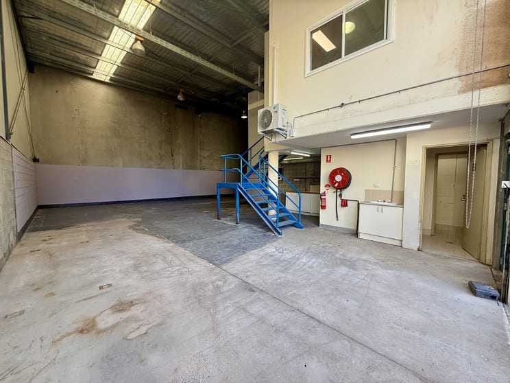Click to view all images 34/65-75 Captain Cook Drive Caringbah NSW 2229 - Image 2