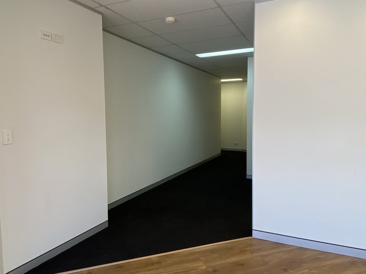 Click to view all images Unit 3/182 Jull Street Armadale WA 6112 - Image 3