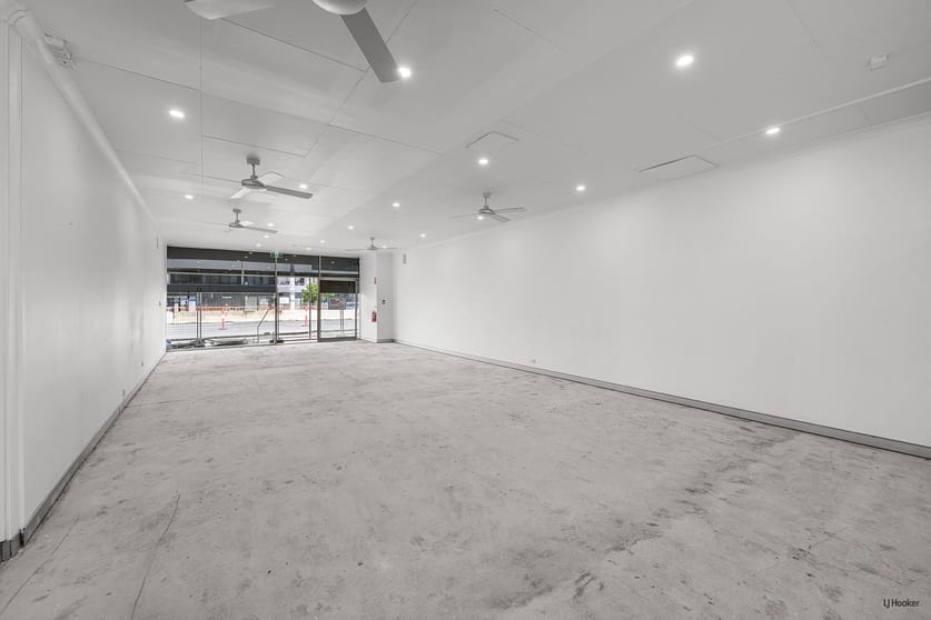 2/2453 Gold Coast Highway Mermaid Beach QLD 4218 - Image 3