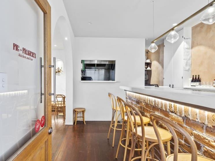 Click to view all images 2707 Gold Coast Highway Broadbeach QLD 4218 - Image 1