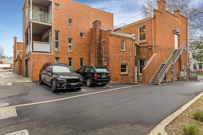 Click to view all images 130 McCrae Street Bendigo VIC 3550 - Image 3